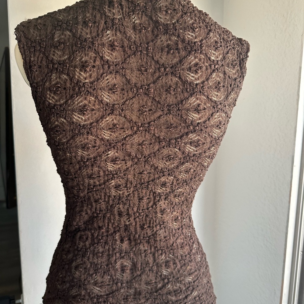Cute top! - Picture 2 of 2